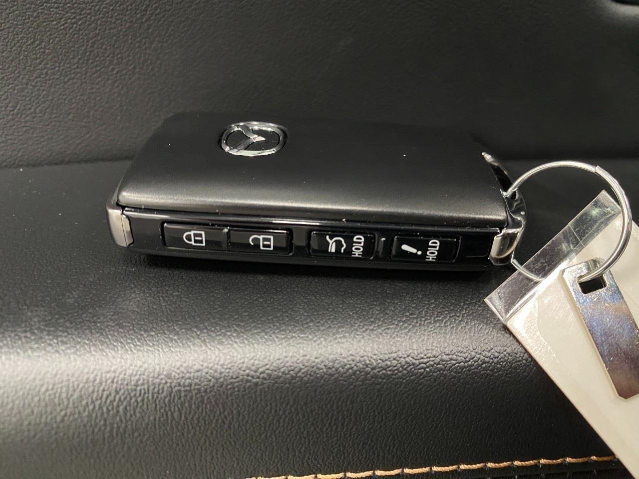 New 2025 MAZDA CX-90 Plug-In Hybrid w/ Preferred AWD/4WD image 65