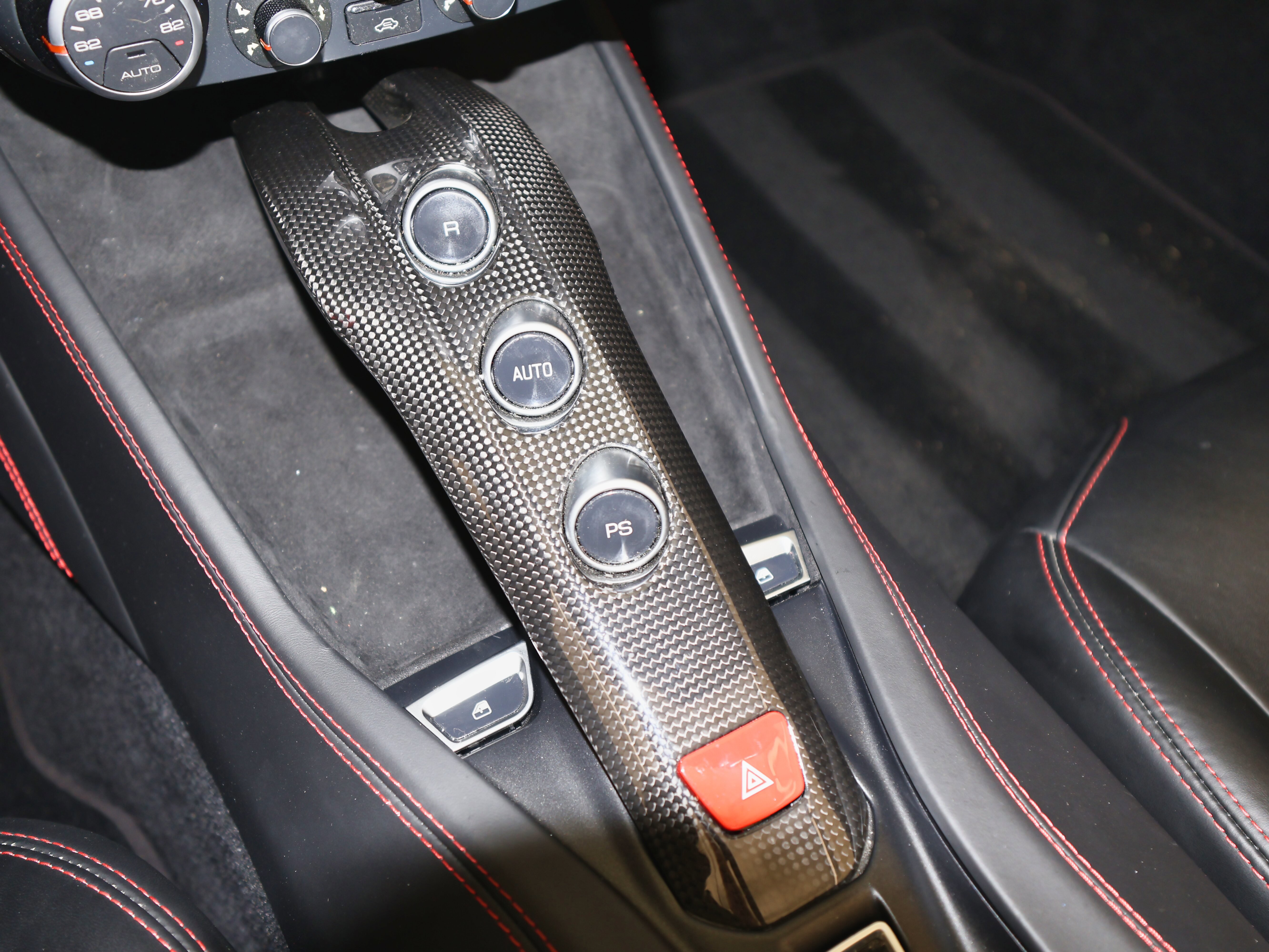 Used 2017 Ferrari California T image 37