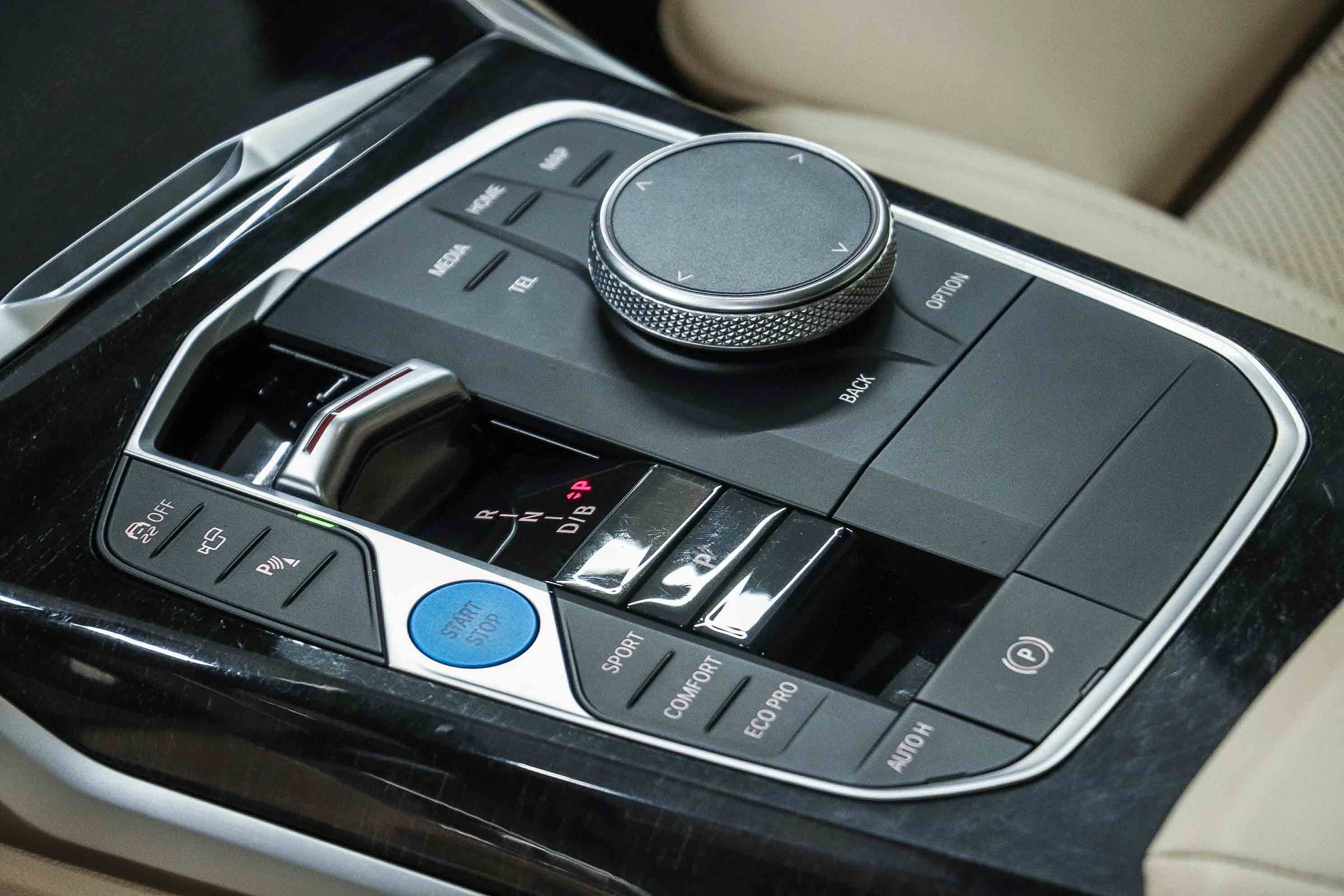 Certified 2023 BMW i4 eDrive35 w/ Premium Package RWD image 19