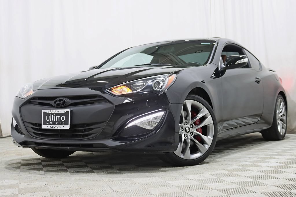 Used 2016 Hyundai Genesis Coupe 3.8 RWD image 6