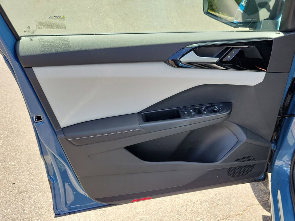 New 2026 Volkswagen Taos S image 12