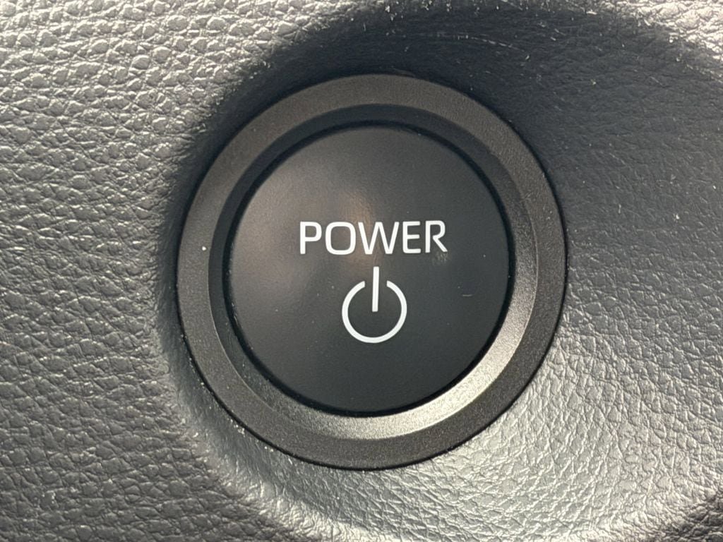 Used 2024 Toyota Corolla Cross AWD Hybrid image 22