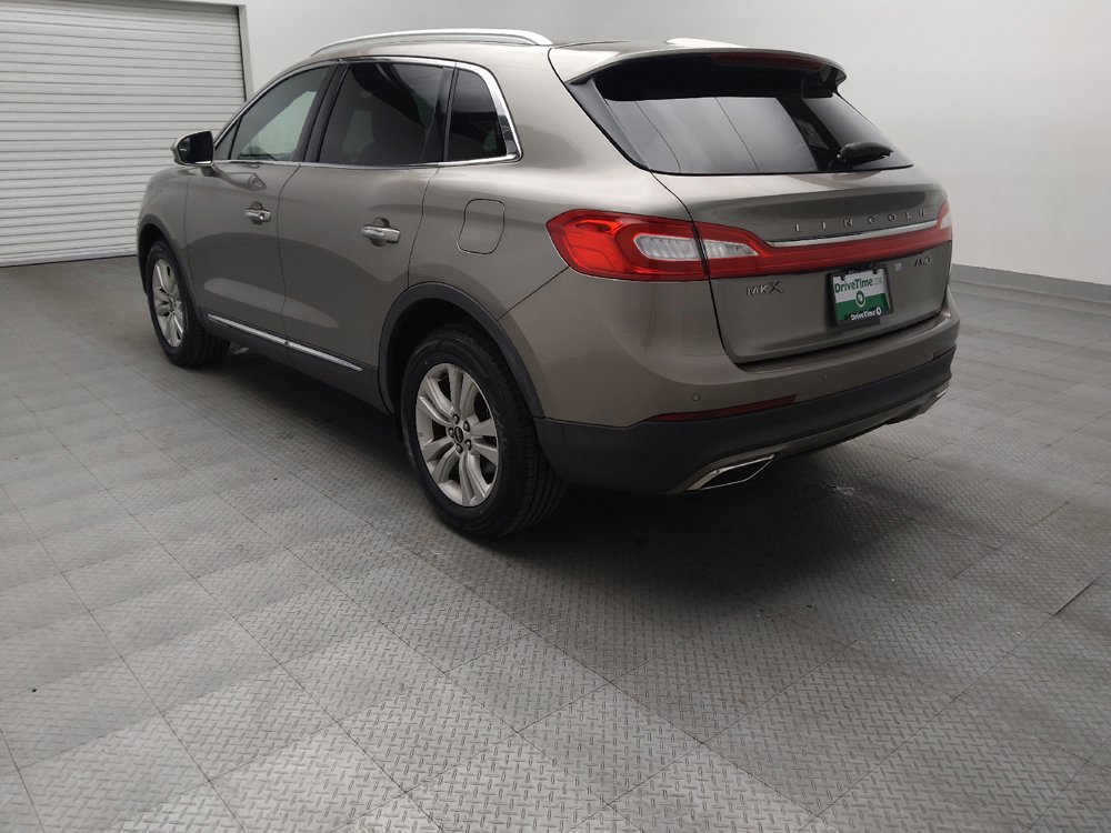 Used 2017 Lincoln MKX Premiere AWD/4WD image 3