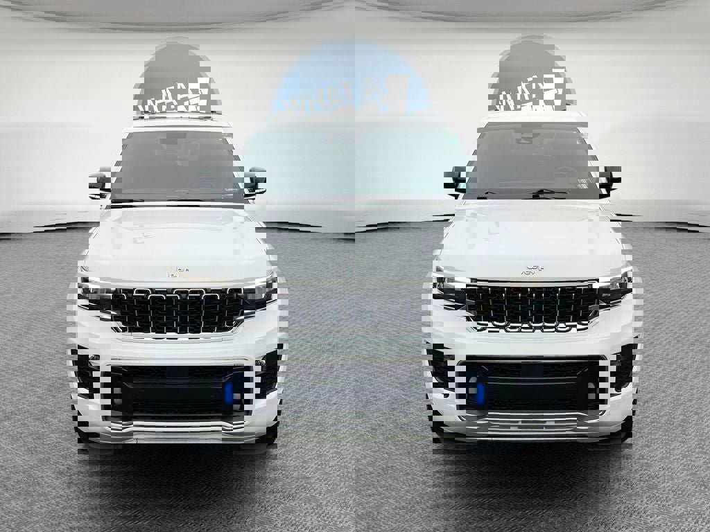 Used 2024 Jeep Grand Cherokee Overland w/ Luxury Tech Group IV image 9