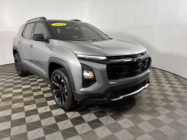 Used 2025 Chevrolet Equinox RS w/ LPO, Floor Liner Package image 6