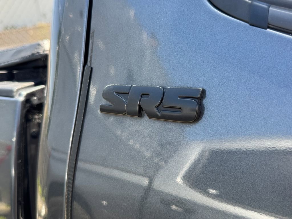 Used 2020 Toyota Tacoma SR5 RWD image 24
