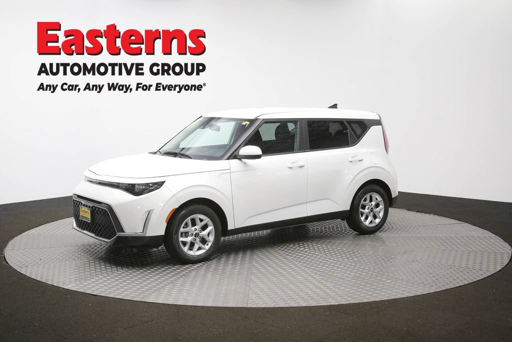 Used 2024 Kia Soul LX w/ Option Group 015 FWD image 56
