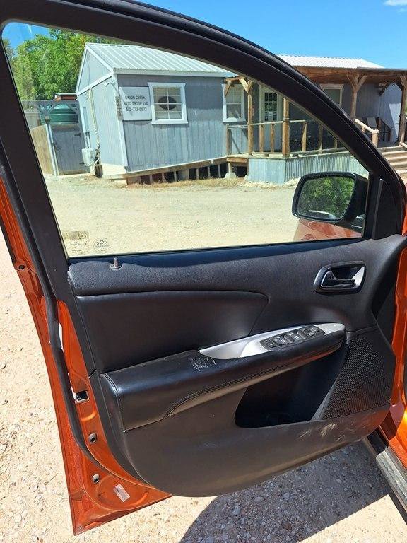 Used 2011 Dodge Journey Mainstreet w/ Popular Equipment Group FWD image 5