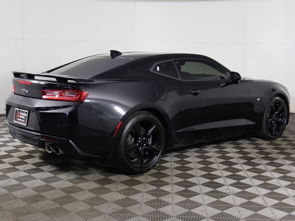 Used 2017 Chevrolet Camaro SS RWD image 12
