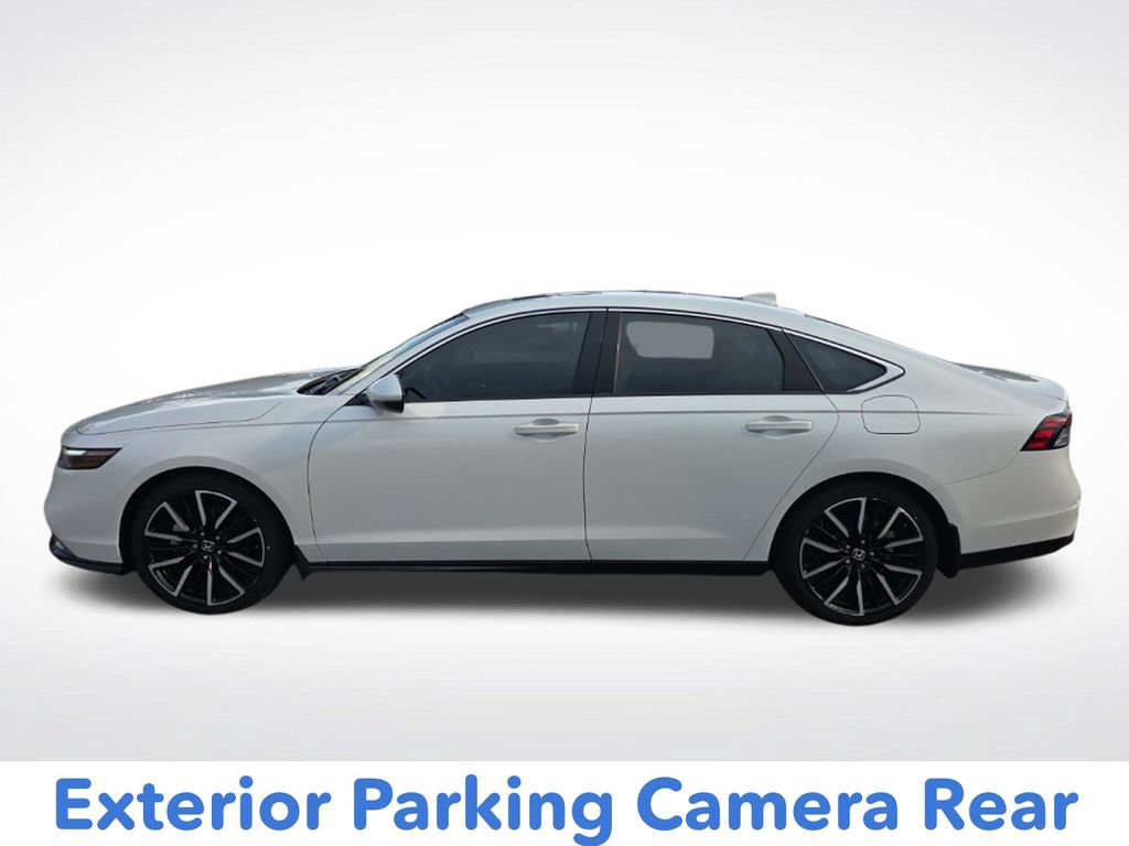Used 2025 Honda Accord Touring image 8