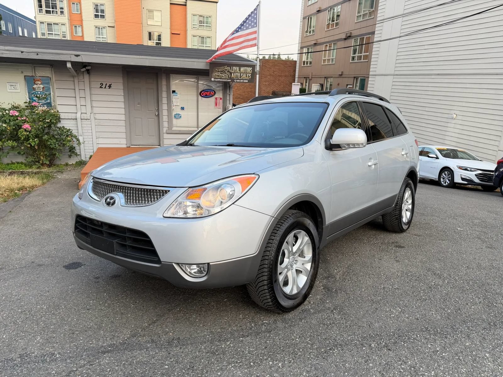 Used 2011 Hyundai Veracruz GLS AWD/4WD image 2