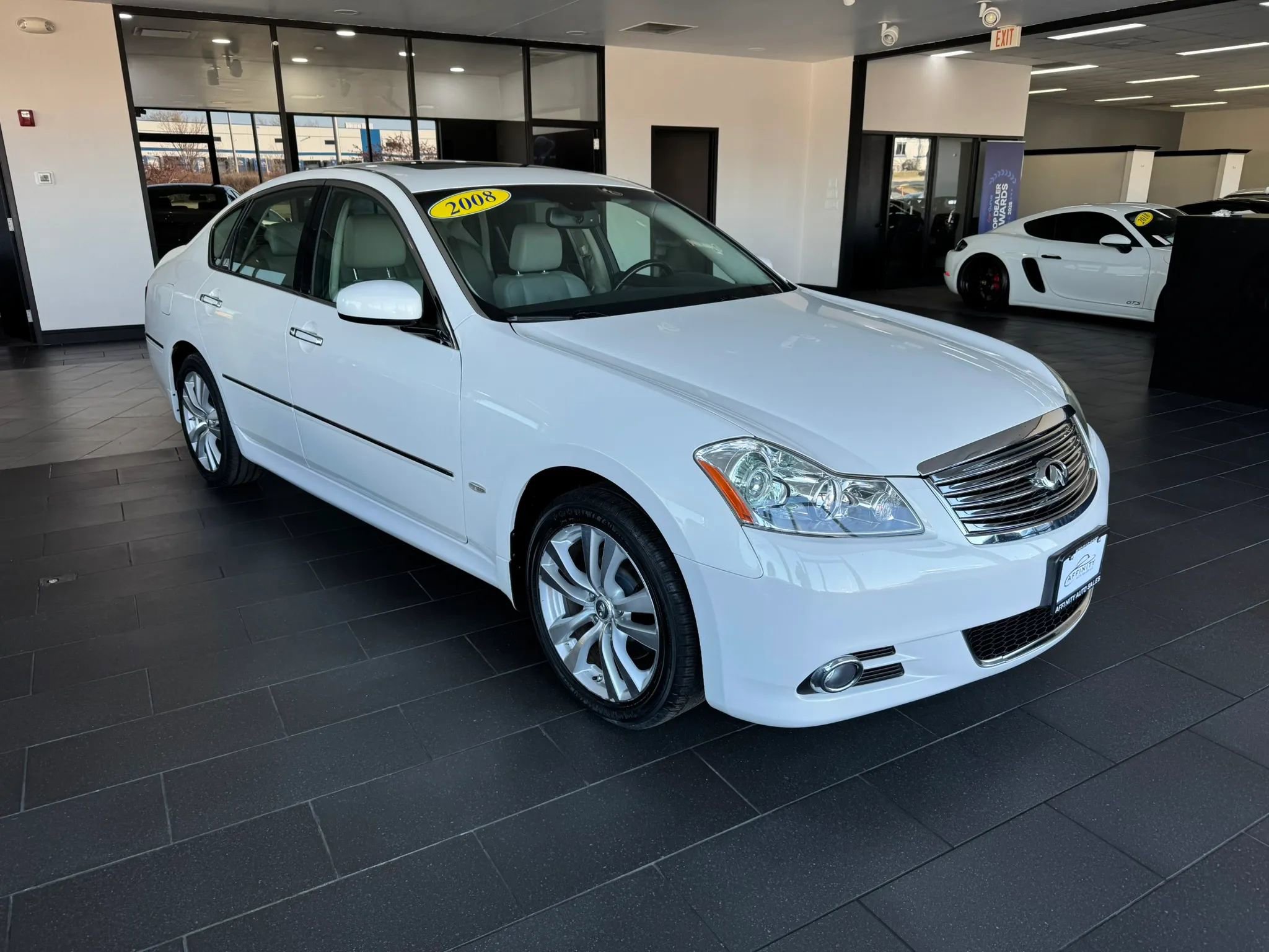 Used 2008 INFINITI M35 M35x Sedan 4D w/ Technology Pkg image 2