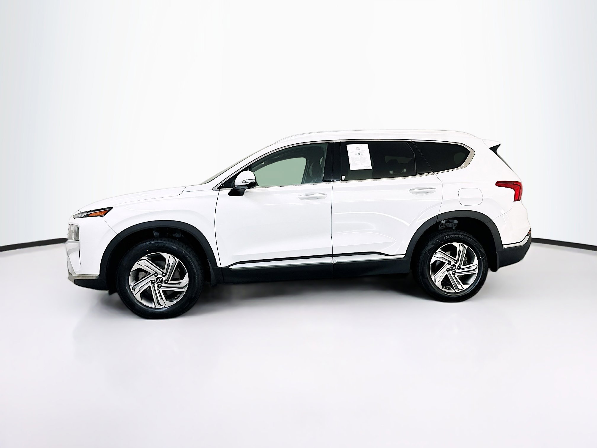 Used 2023 Hyundai Santa Fe SEL w/ Premium Package AWD/4WD image 4