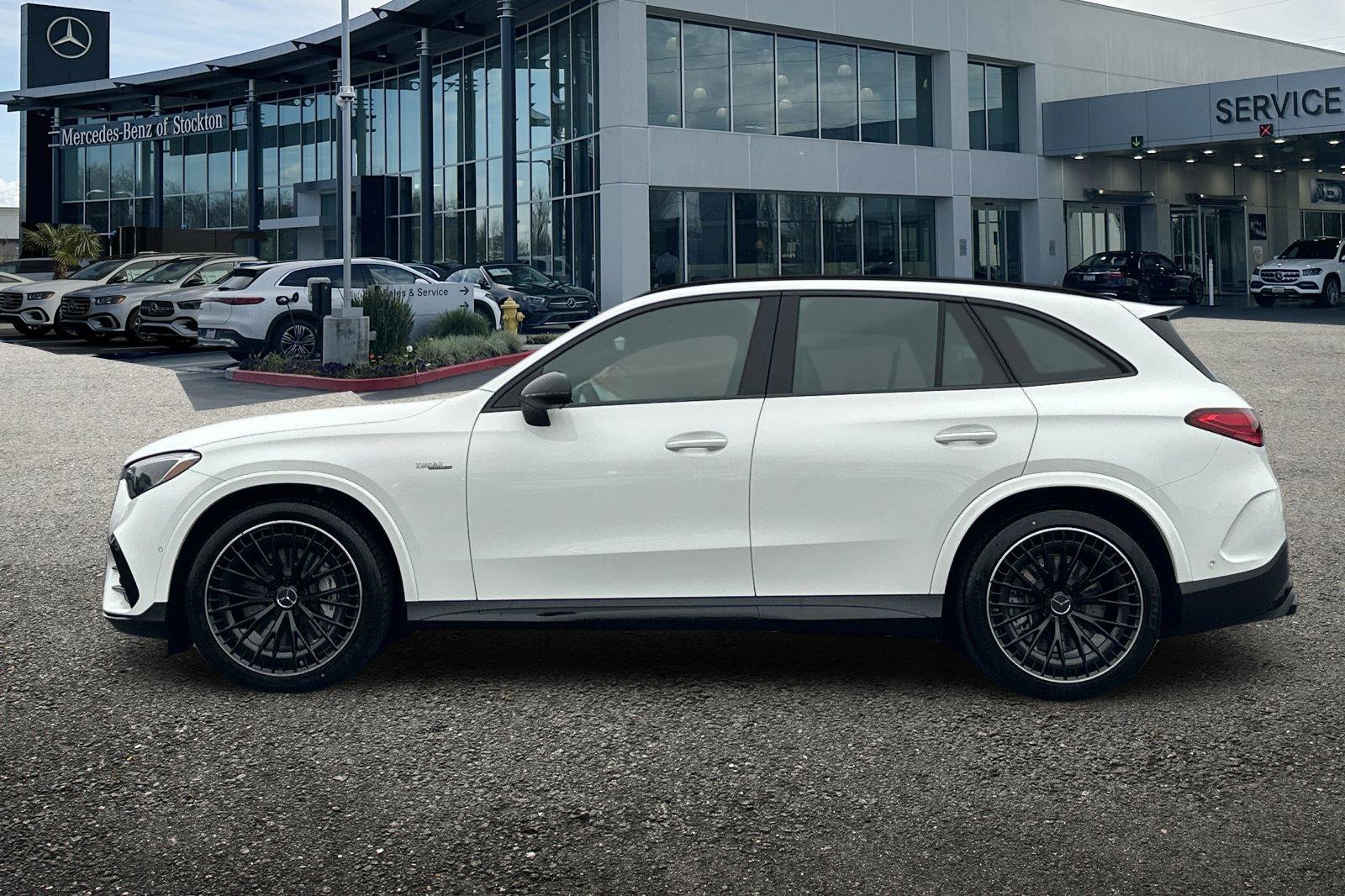 New 2026 Mercedes-Benz GLC 43 AMG 4MATIC image 7