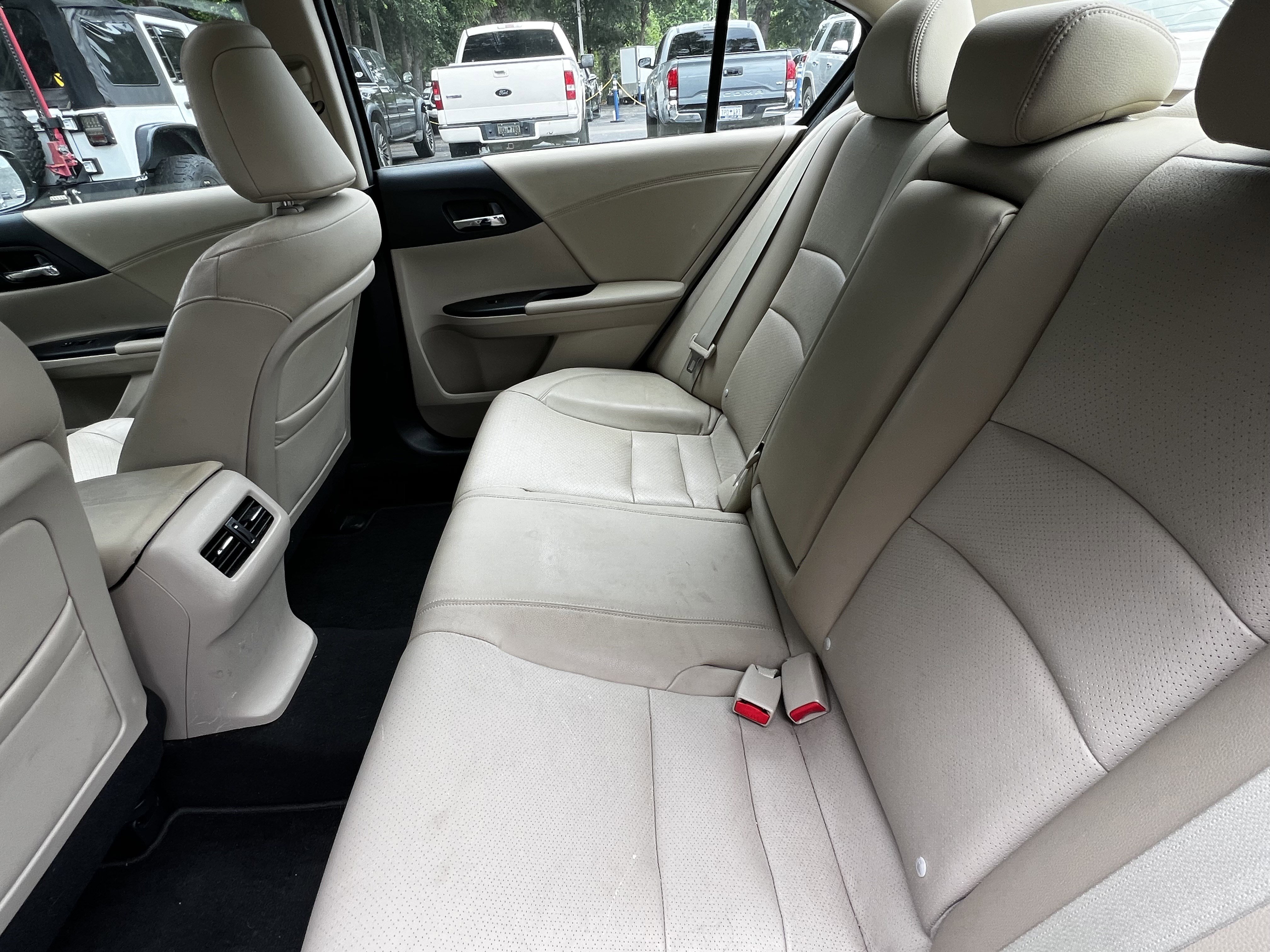 Used 2013 Honda Accord EX-L image 31