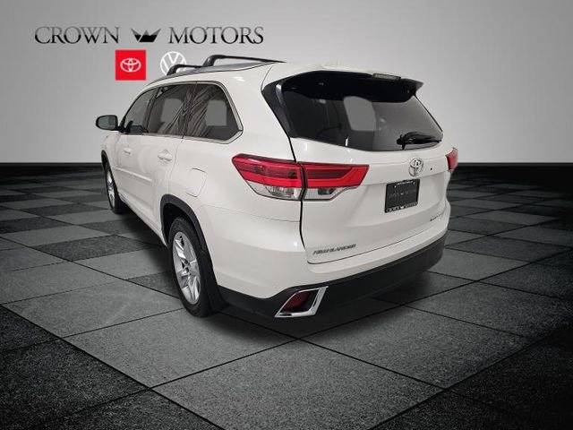 Used 2017 Toyota Highlander Limited image 4