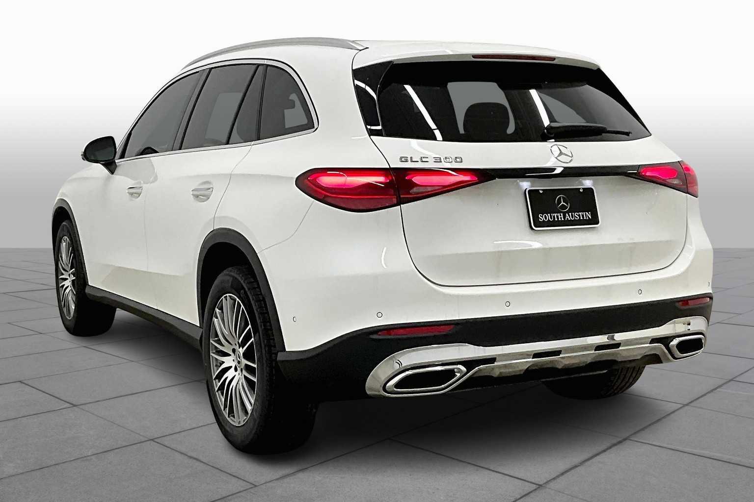 New 2025 Mercedes-Benz GLC 300 image 12