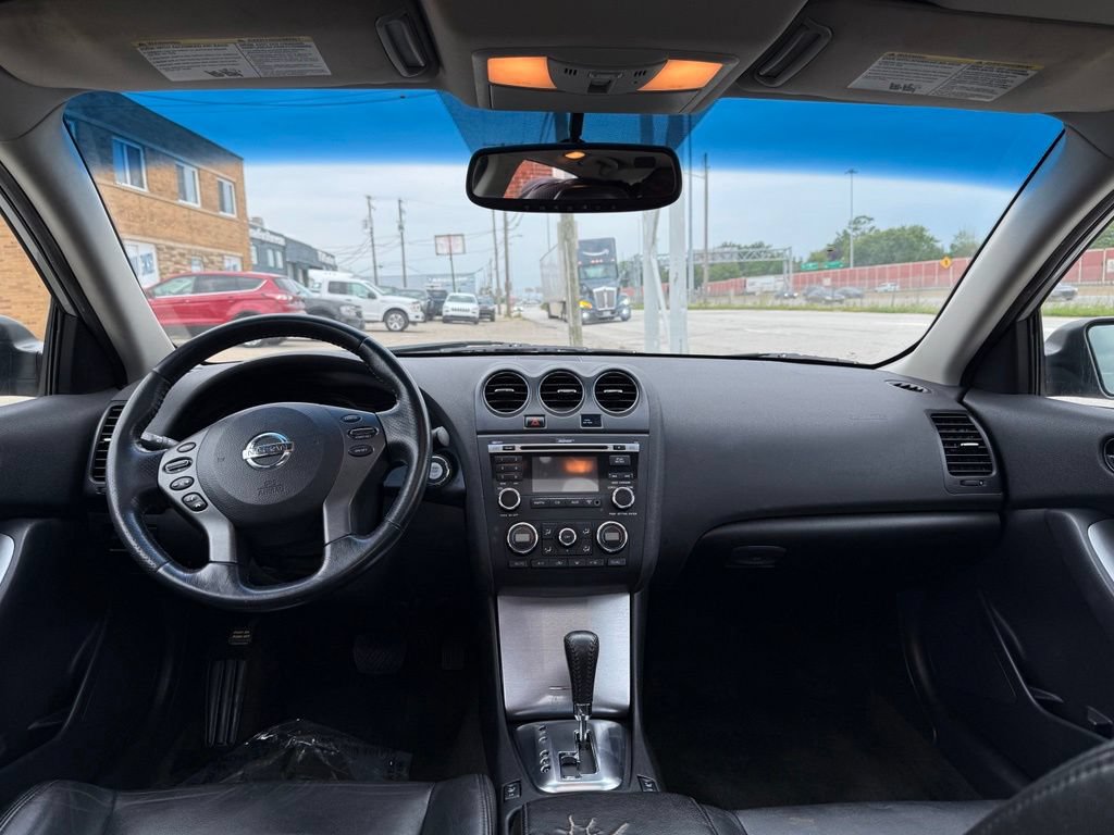 Used 2011 Nissan Altima 3.5 SR w/ 3.5SR Premium Pkg FWD image 18