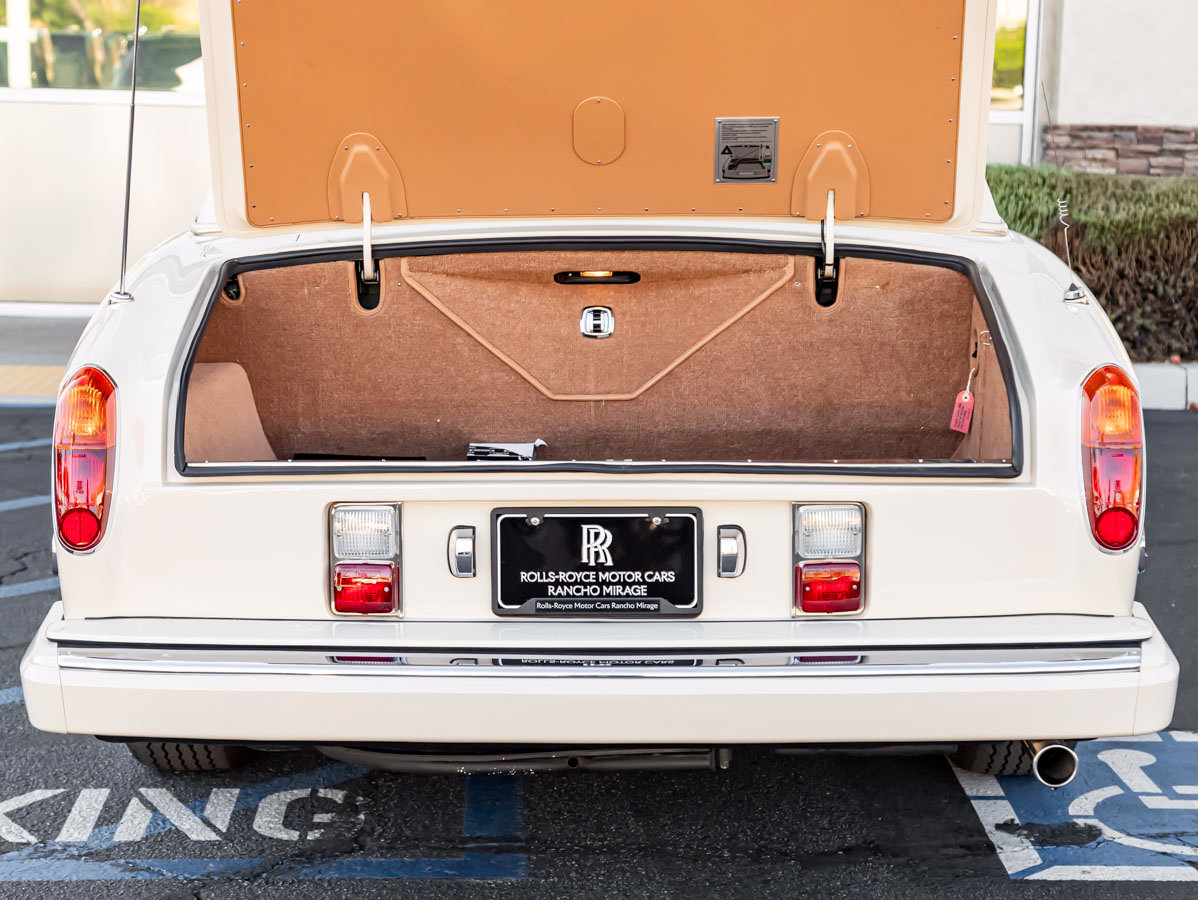 Used 1991 Rolls-Royce Corniche III RWD image 21