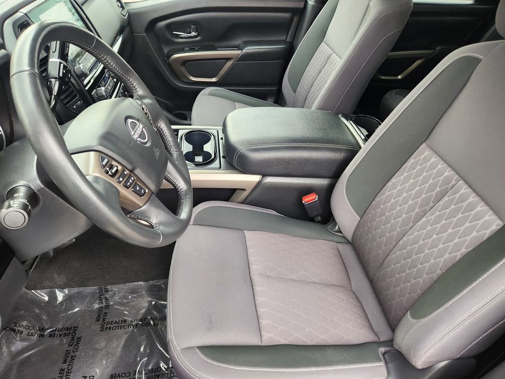 Used 2024 Nissan Titan SV w/ SV Bronze Edition Package image 7