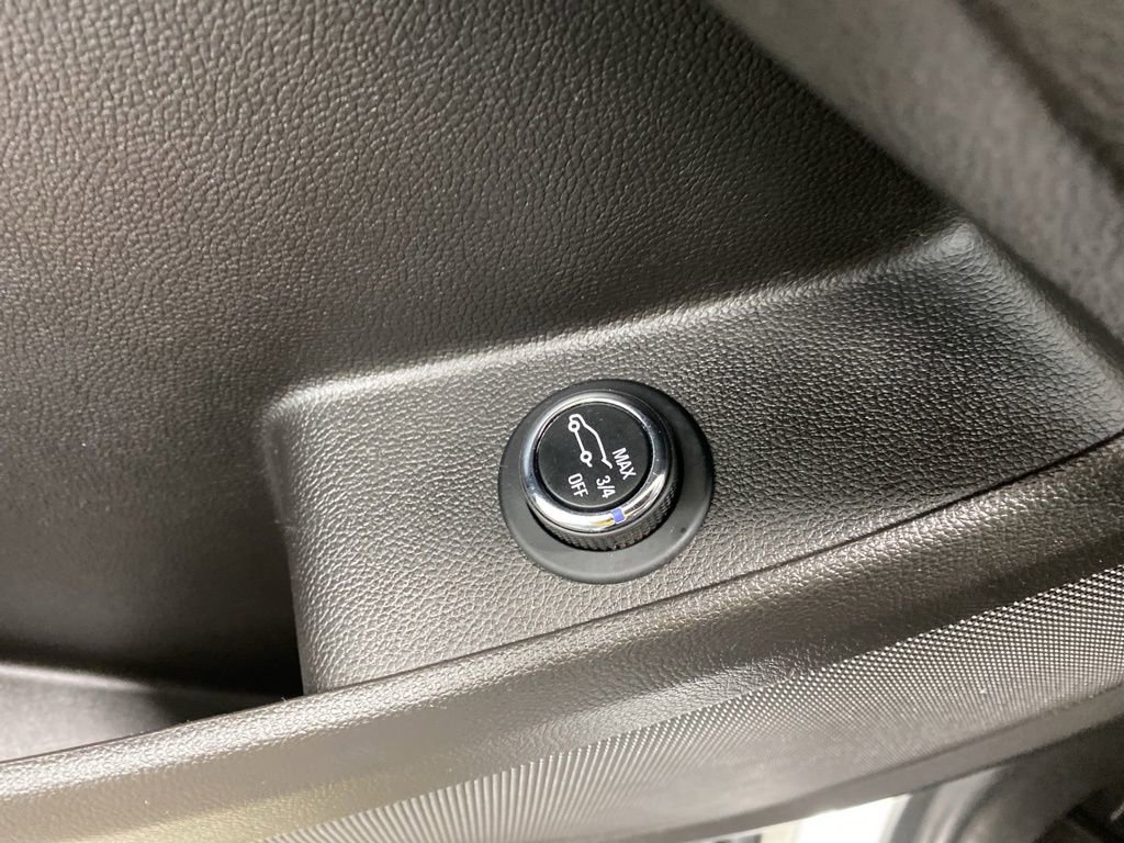 Used 2018 Chevrolet Traverse LT FWD image 30