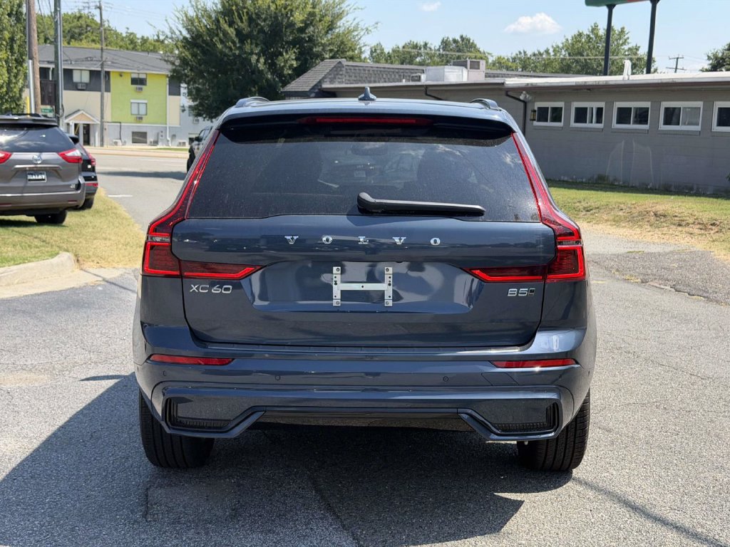 New 2026 Volvo XC60 B5 Plus w/ Protection Package Premier AWD/4WD image 20