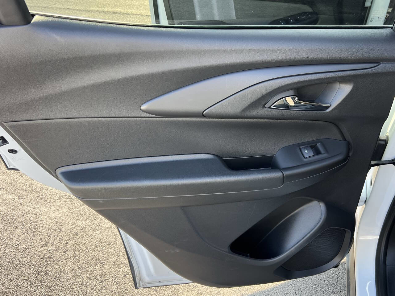 Used 2025 Chevrolet TrailBlazer LT w/ Driver Confidence Package image 22