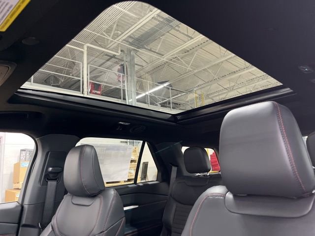 New 2026 Ford Explorer ST-Line w/ ST-Line Street Pack image 43