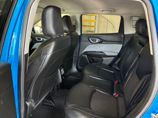 Used 2022 Jeep Compass Latitude w/ Convenience Group AWD/4WD image 26