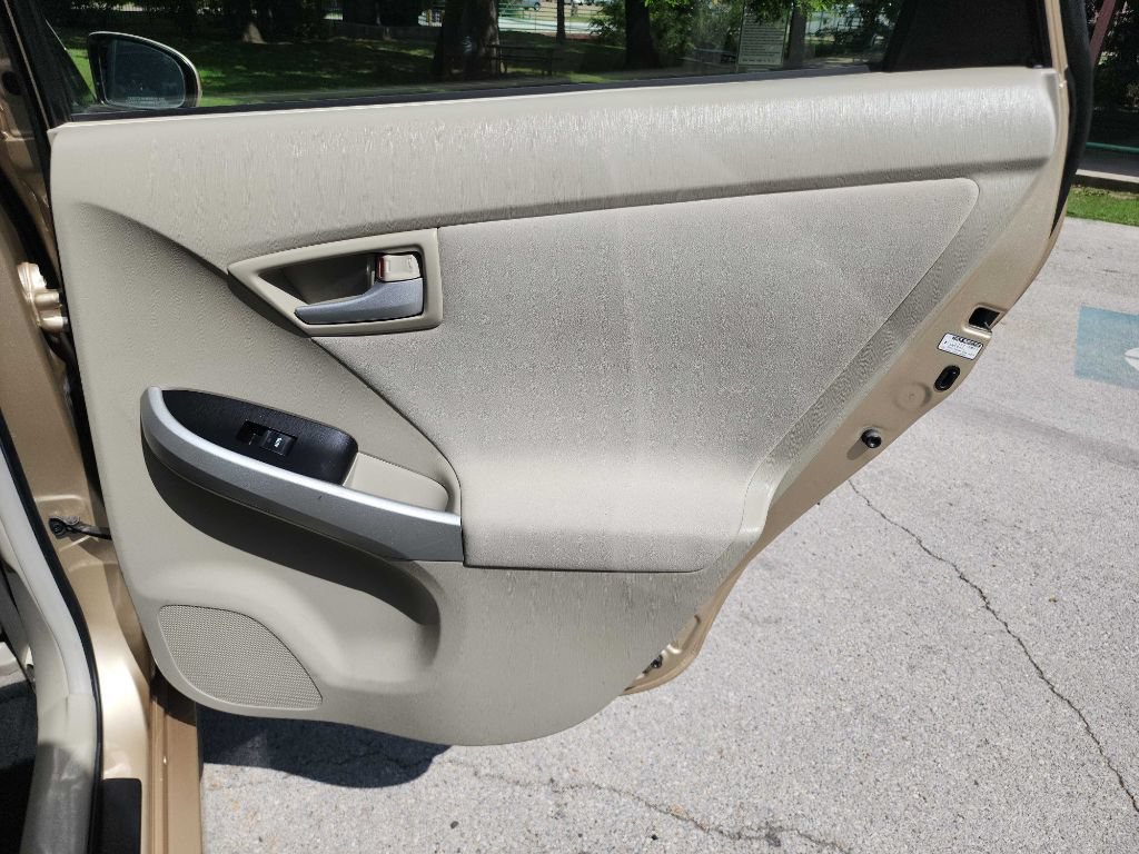 Used 2010 Toyota Prius Two FWD image 26