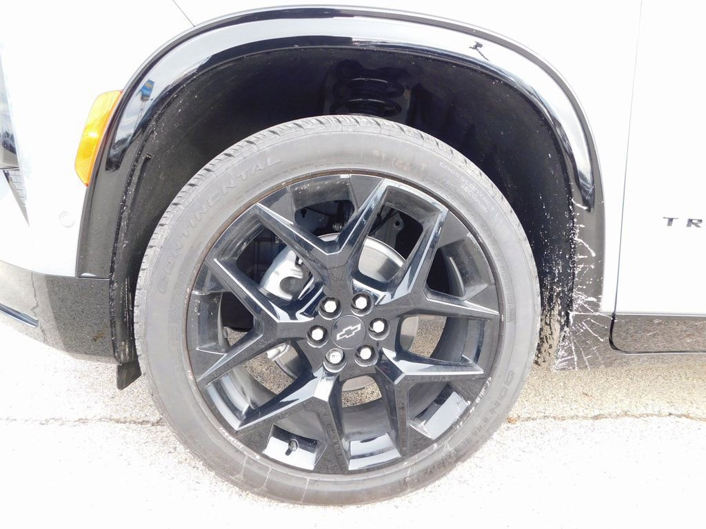 New 2026 Chevrolet Traverse RS w/ LPO, Floor Liner Package image 10