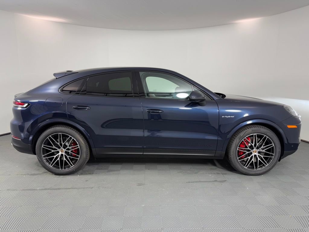 New 2026 Porsche Cayenne S image 8