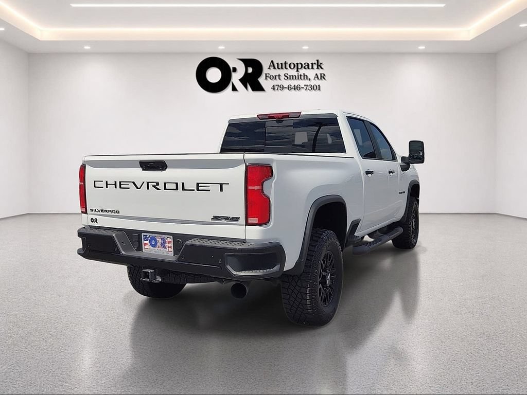 Used 2026 Chevrolet Silverado 2500 ZR2 AWD/4WD image 5