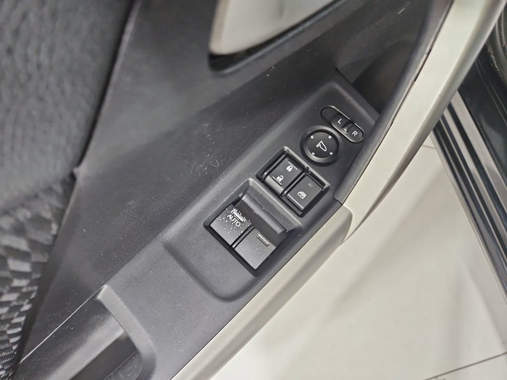 Used 2014 Honda Civic LX image 11