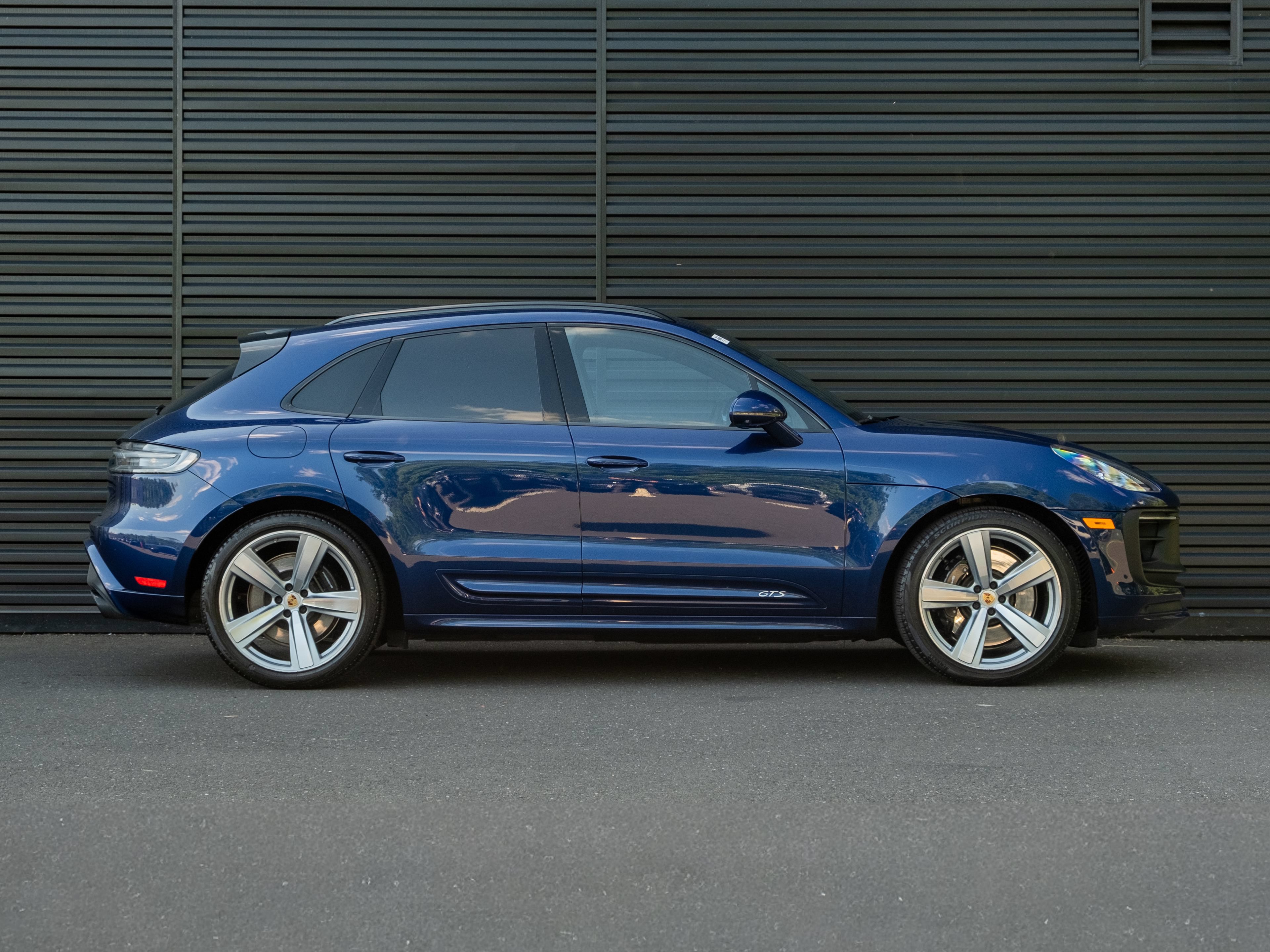 Certified 2023 Porsche Macan GTS AWD/4WD image 9