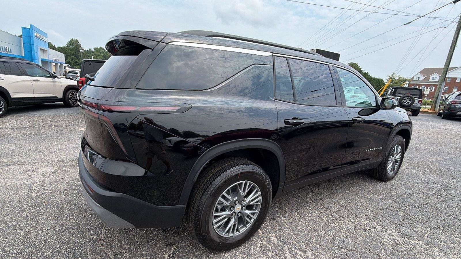 New 2026 Chevrolet Traverse LT FWD image 8