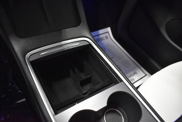 Used 2021 Tesla Model Y Long Range image 20