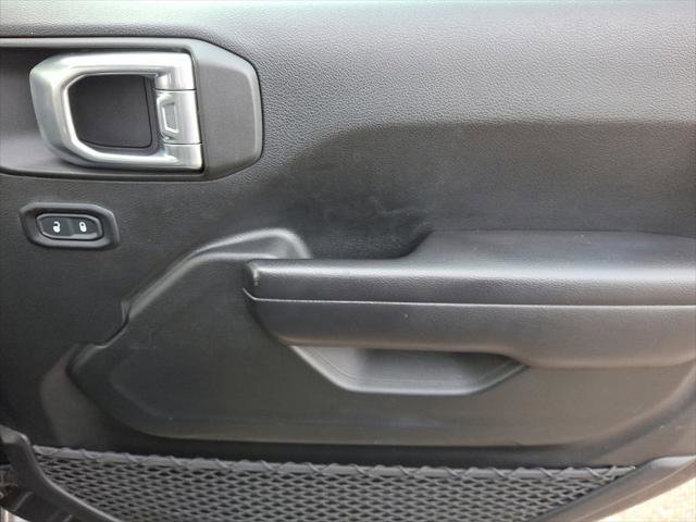 Certified 2021 Jeep Gladiator Mojave image 10