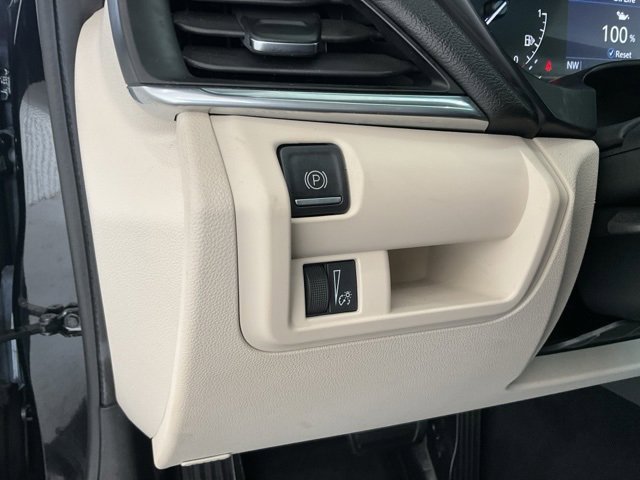 Used 2023 Cadillac CT4 Luxury w/ Sun And Sound Package image 10