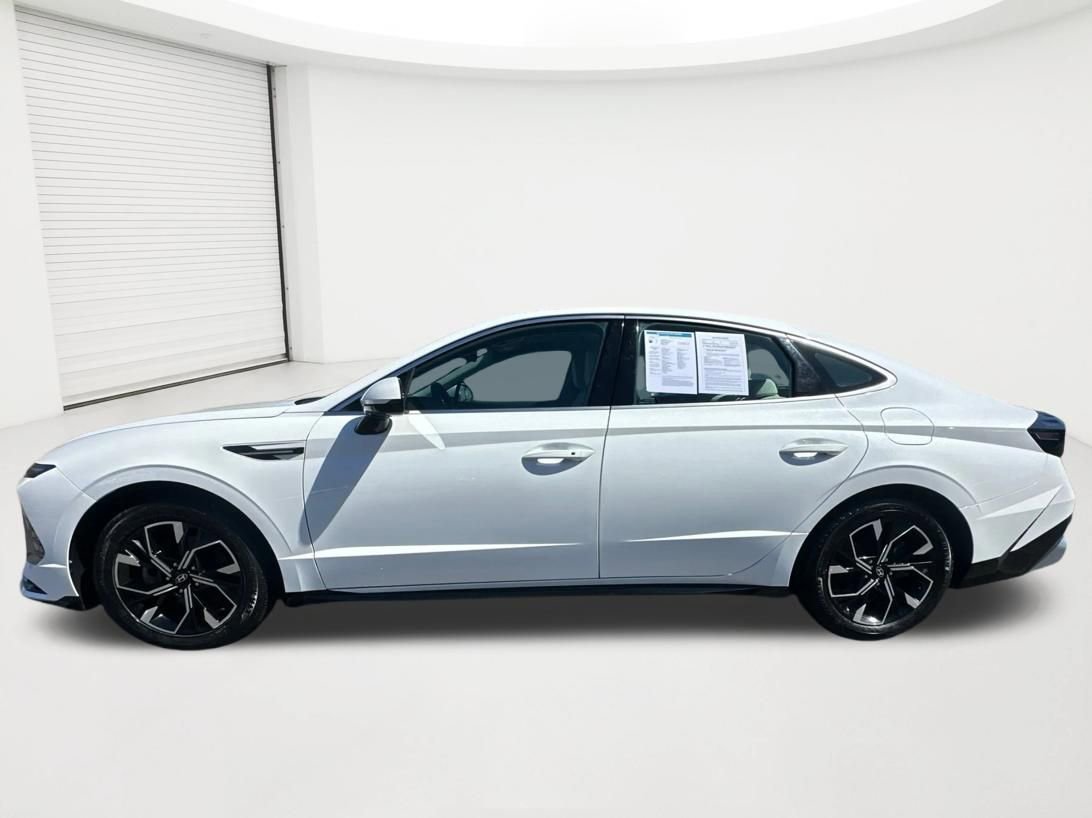 Certified 2024 Hyundai Sonata SEL FWD image 8