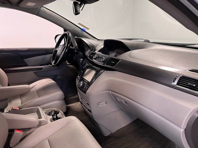 Used 2015 Honda Odyssey Touring image 11