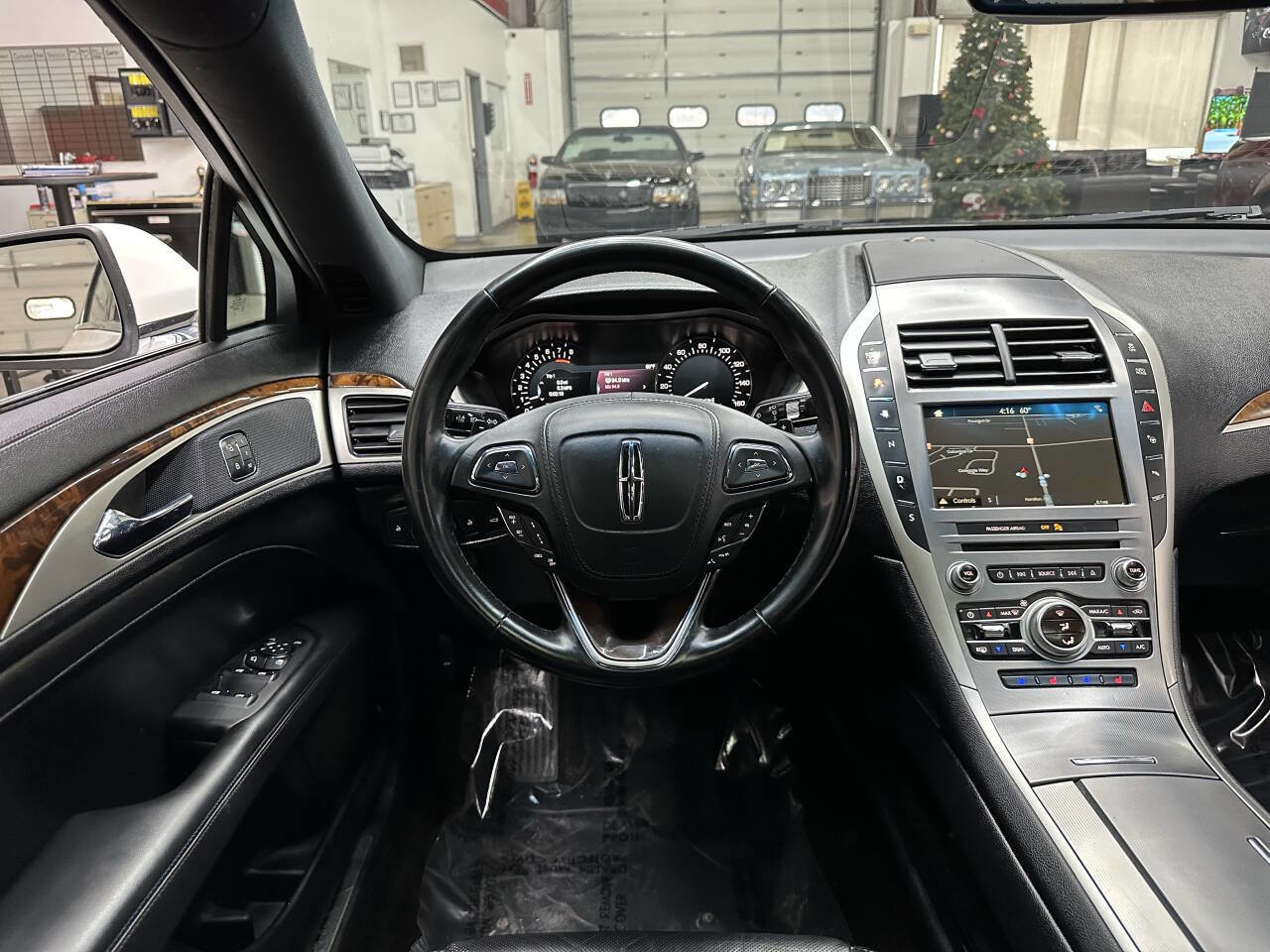 Used 2017 Lincoln MKZ Reserve w/ Technology Package image 19