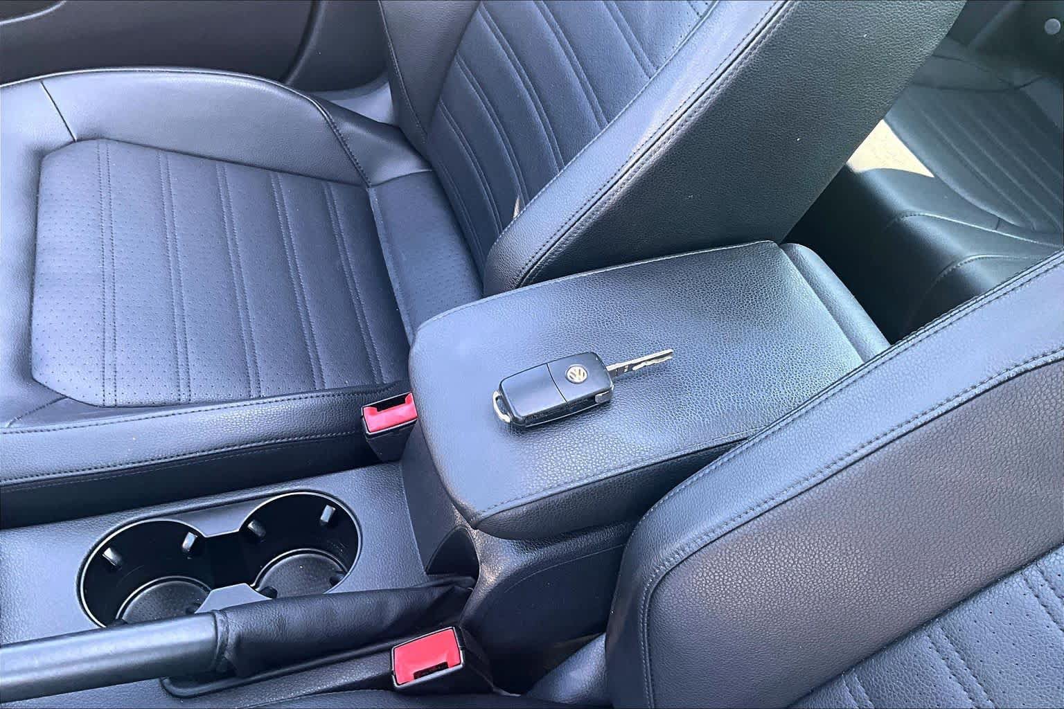 Used 2015 Volkswagen Jetta SEL FWD image 15
