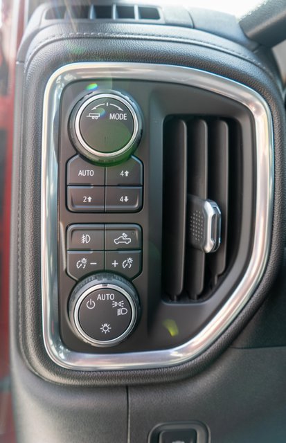 Used 2021 Chevrolet Silverado 1500 RST AWD/4WD image 20