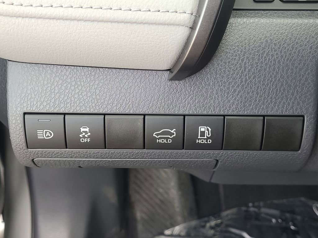 Used 2019 Toyota Camry XLE w/ Carpet Mat Package FWD image 27