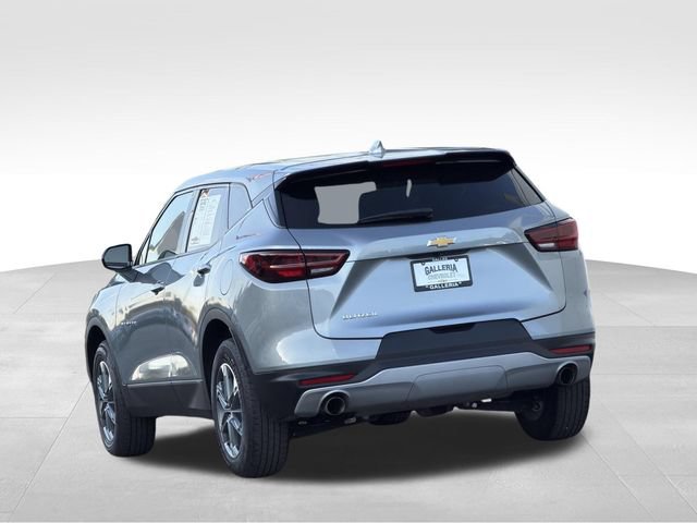 Used 2026 Chevrolet Blazer LT FWD image 5