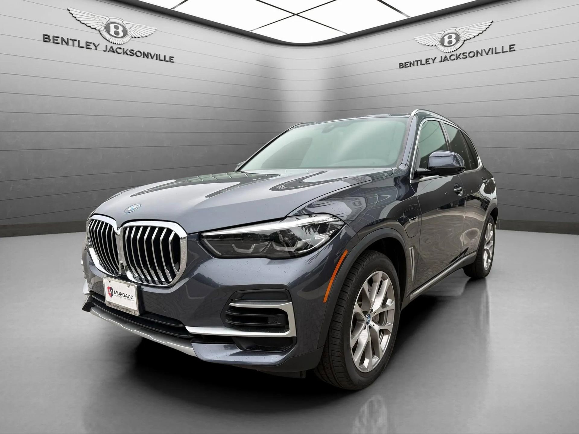 Used 2022 BMW X5 xDrive45e w/ Climate Comfort Package image 49