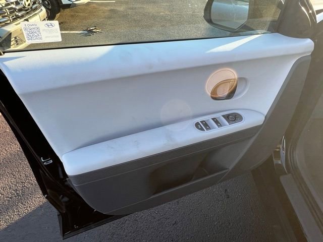 New 2026 Hyundai Ioniq 5 SEL image 8