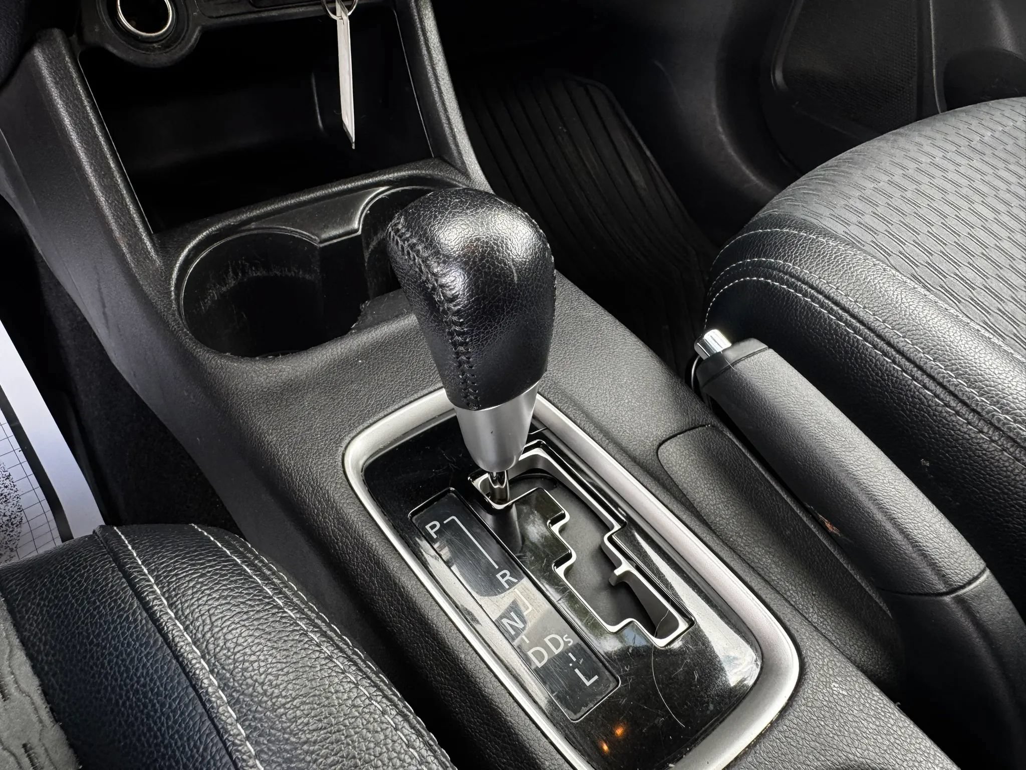 Used 2015 Mitsubishi Outlander SE FWD image 20
