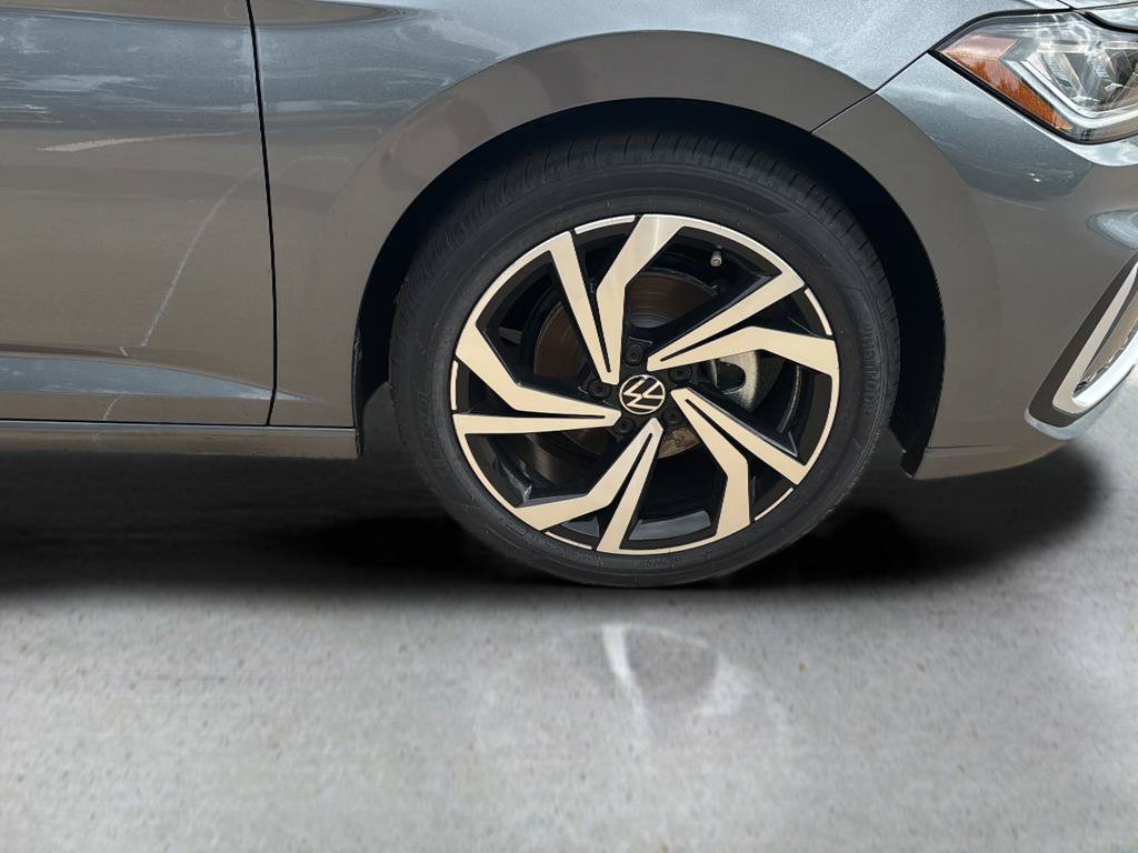 New 2026 Volkswagen Jetta SEL FWD image 9